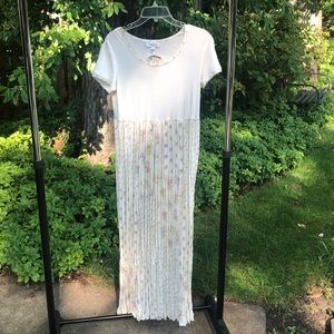(S) Jones New York Maxi Dress